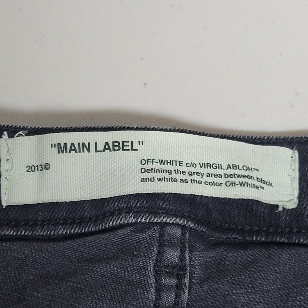 Off-White Main Label c/o Virgil Abloh Floral Embroidered Skinny Jeans. - Picture 14 of 16